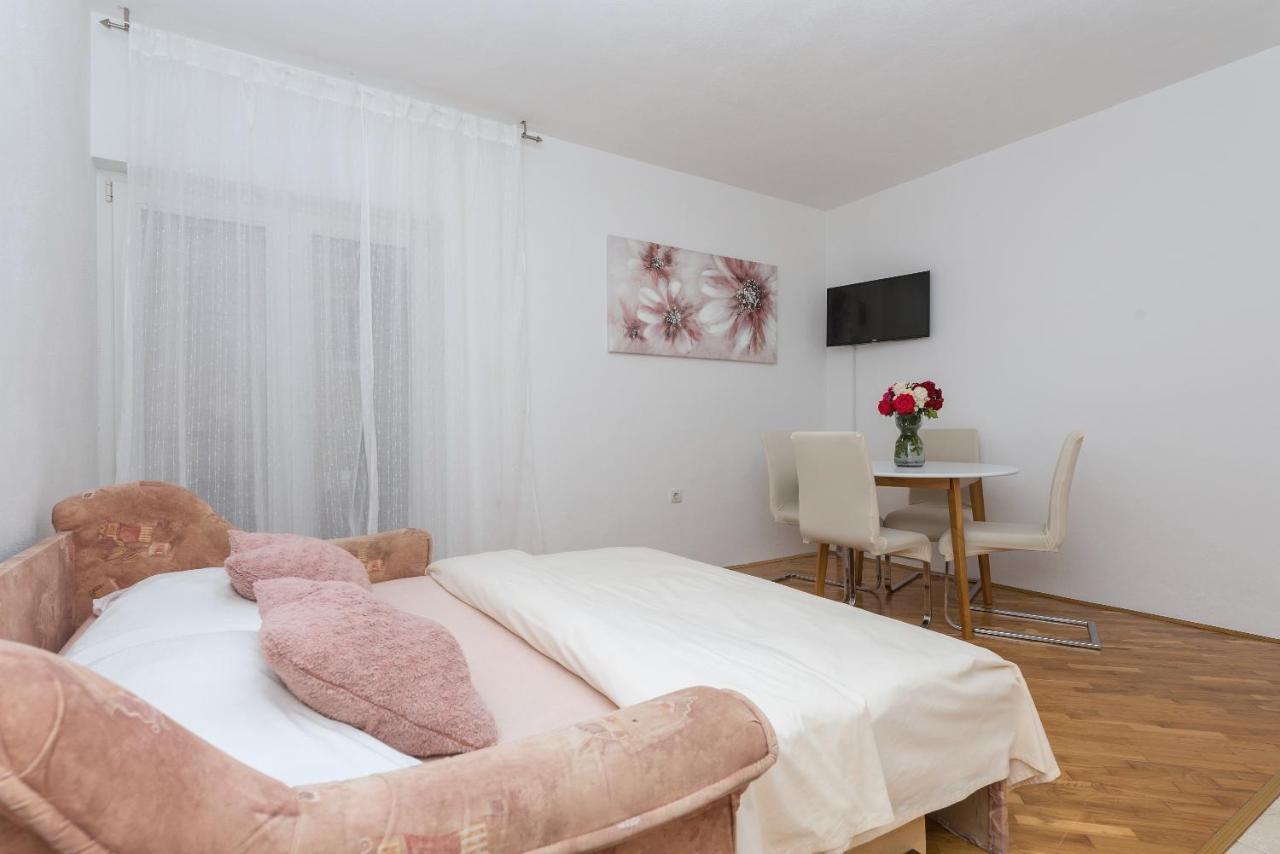 Skiljini Dvori - Apartman Makarska Esterno foto