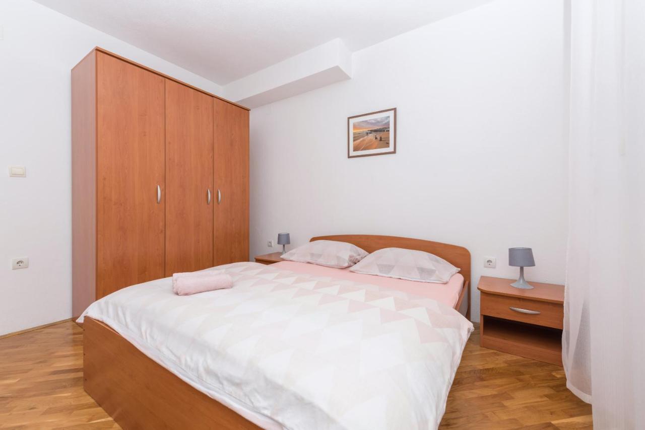 Skiljini Dvori - Apartman Makarska Esterno foto